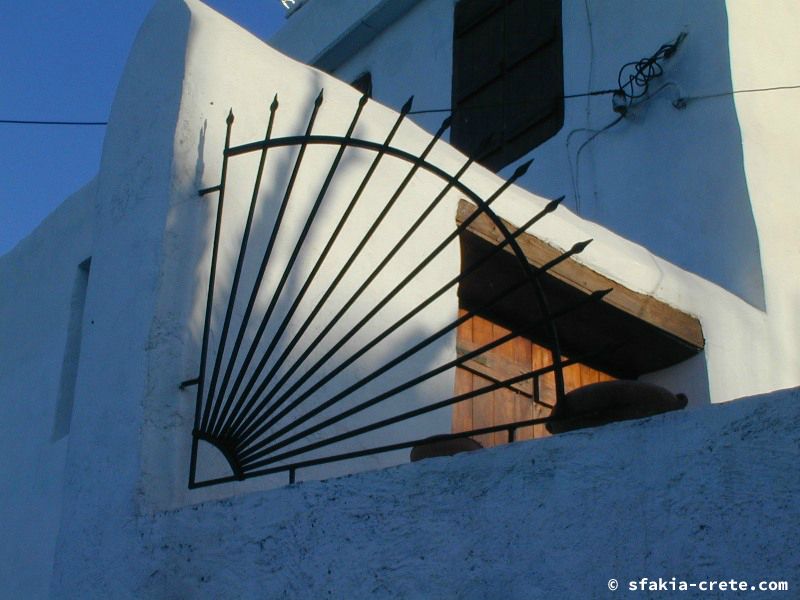 Photo report of a visit around Sfakia, Sougia and Loutro, southwest Crete, April 2007